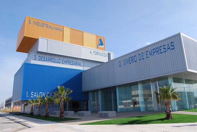 Edificio CIDE Ubicado En El Parque Industrial De Alhama