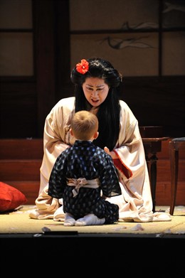  Madama Butterfly 