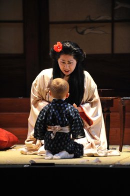 Madama Butterfly 
