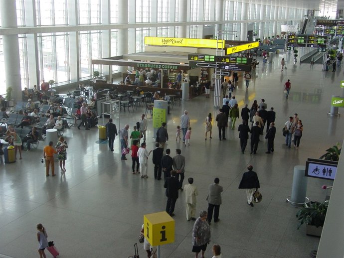 Visita De La Delegación Brasileña Al Aeropuerto Malagueño