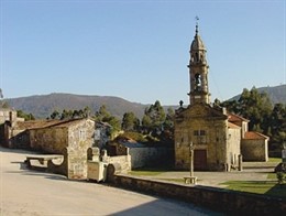 Conjunto Parroquial De Ames