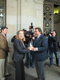 La ministra de Fomento encargará la conexión de la Tercera Ronda con la AP-9, que califica de "obra clave" para A Coruña