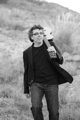 El cantante canario Pedro Guerra