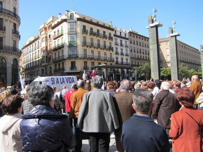 Concentración Pro-Vida En Zaragoza