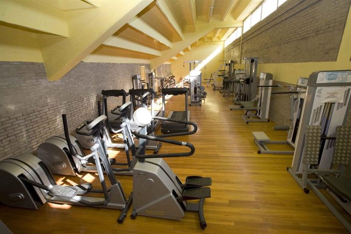 Instalaciones Deportivas De Cros