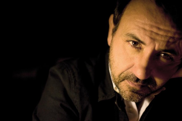 El Escritor Y Abogado Enrique Vila