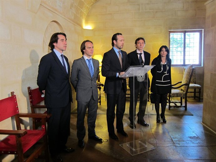 Bauzá, Isern Y Regidores