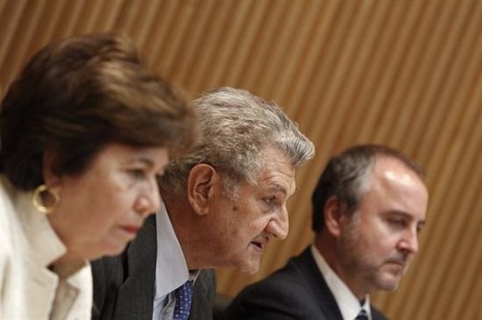 La Defensora Del Pueblo, Con Posada Y El Conseller Cabré