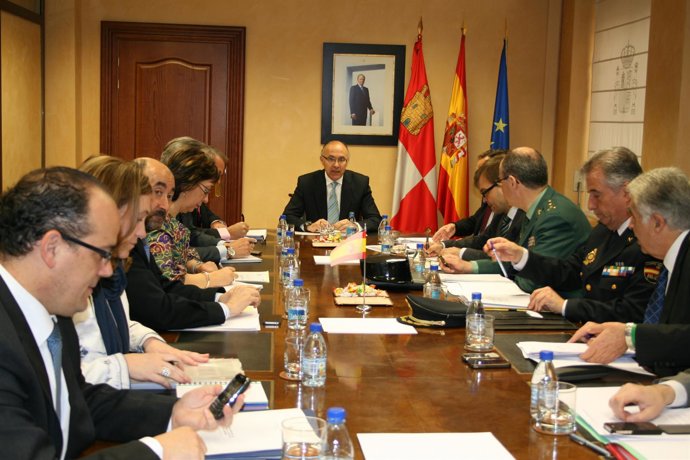 Ruiz Medrano Preside La Comisión De Asistencia