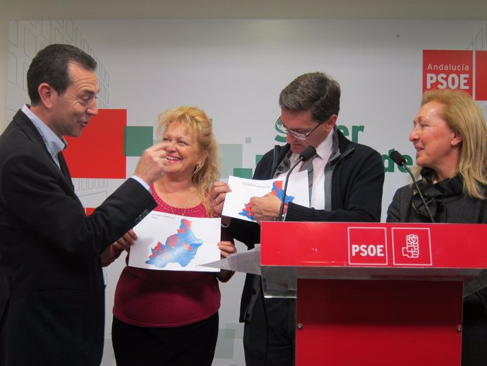 Sanchez Teruel Y Adela Segura Muestran Los Mapas De Distribución De Voto 