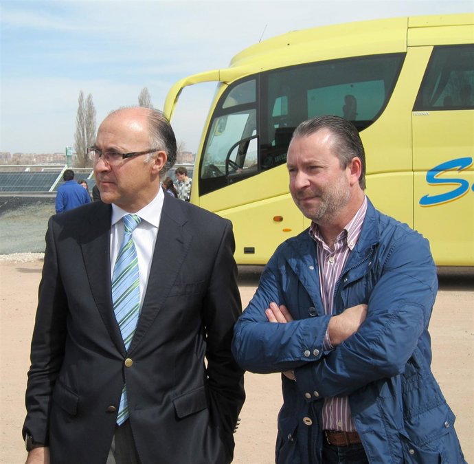 Donaciano Dujo (Derecha) Junto A Ruiz Medrano (Izquierda)