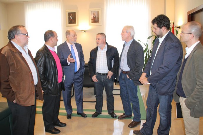 Reunión Entre El Delegado Del Gobierno Y Representantes Sindicales