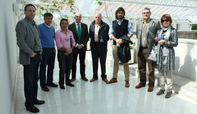 Grupo Popular Con Afectados Por Preferentes