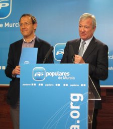 Cámara Y Valcárcel En La Rueda De Prensa