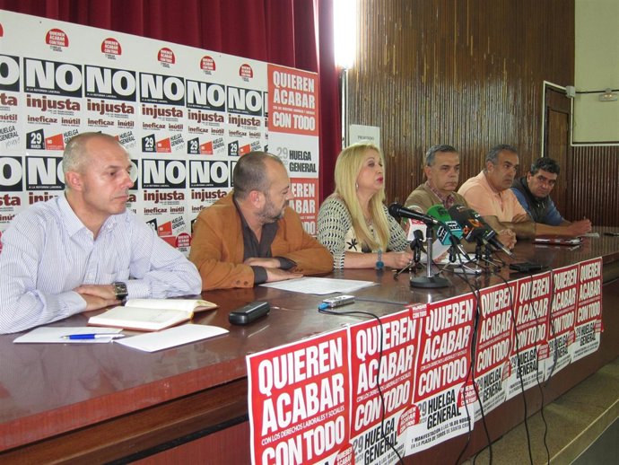 Representantes Del Frente Sindical, En Rueda De Prensa