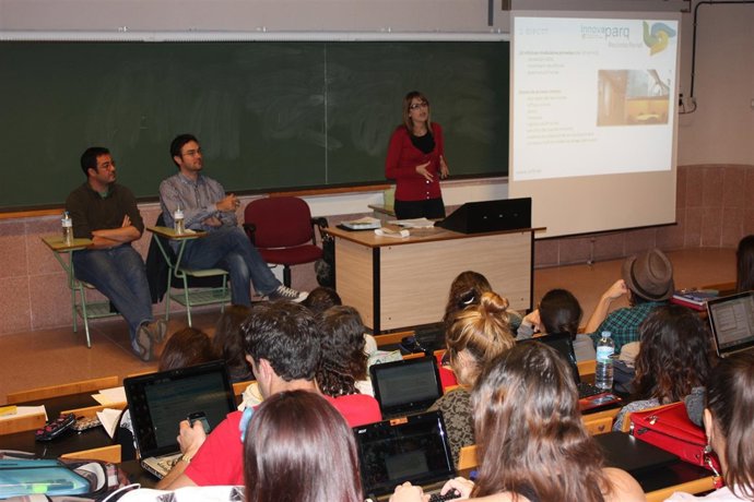 Charla A Los Estudiantes De Turismo