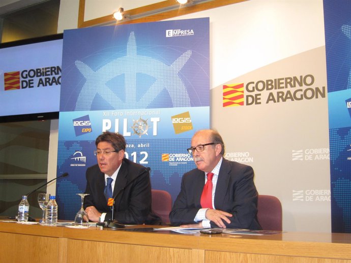 Arturo Aliaga Y Antonio Gasión En La Presentación Del Foro Pilot 2012