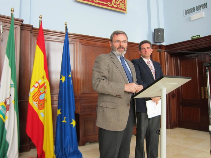 Lillo Junto Al Director Provincial De La DGT Hoy