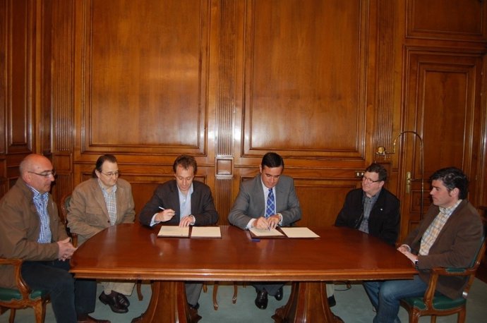 Firma Del Convenio Con Los Jurados De Cuadrillas