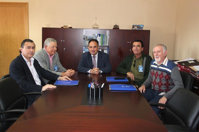 El Presidente De La CHG Con Representantes De Areda