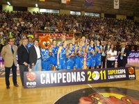 Perfumerías Avenida muestra su satisfacción por ser el primer equipo en recoger el Premio Castilla y León del Deporte