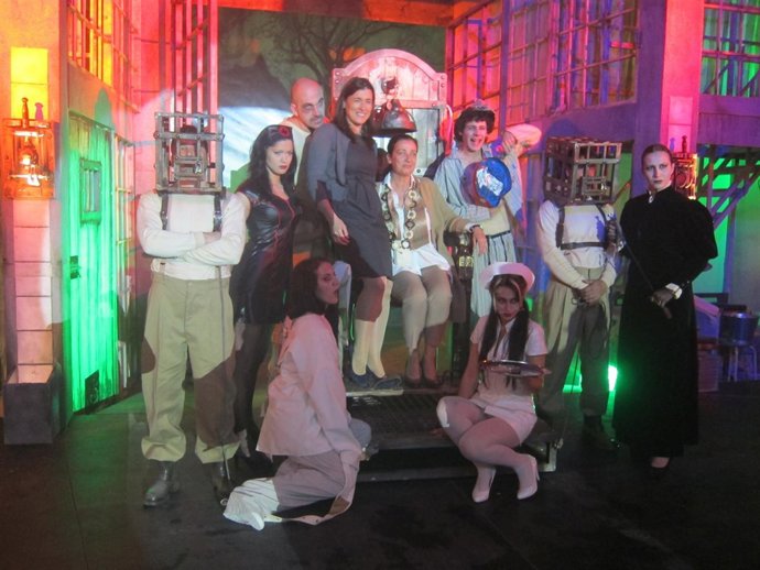 Presentación Del Manicomio De Los Horrores