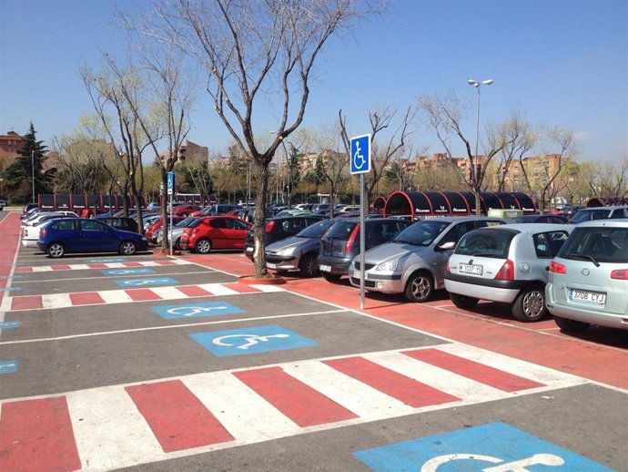 Aparcamiento Accesible Centro Comercial Parquesur
