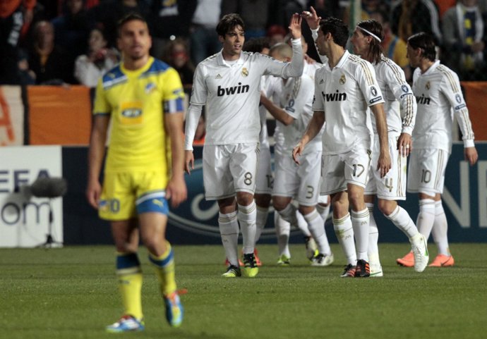 El Real Madrid Golea Al APOEL