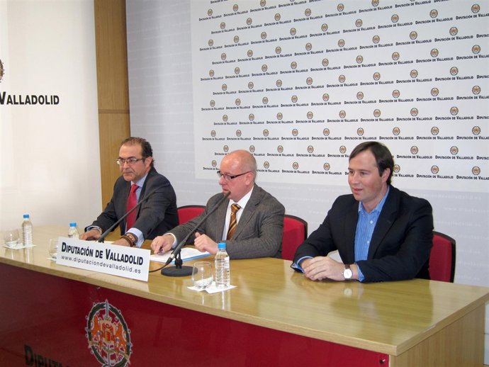 Jesús García Galván (I), Alfonso Centeno (Centro) Y Máximo Gómez (Derecha)