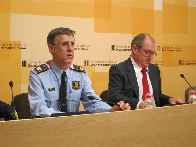El Jefe De Tráfico De Mossos M.Esquius Y El Director Del SCT Joan Aregio