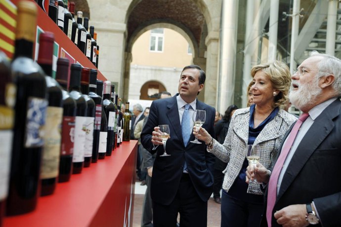 Aguirre Y Arias Cañete En La Presentación De Un Libro En La Real Casa De Correos