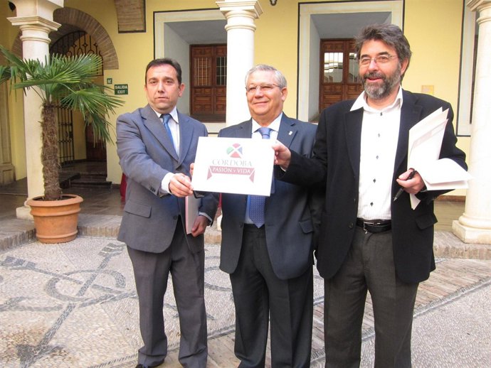 Manuel Berral, Mariano Romero Y Luis Celorio En El Palacio De Congresos