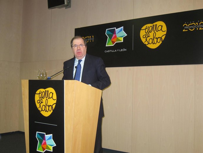 El Presidente De La Junta De Castilla Y León, Juan Vicente Herrera