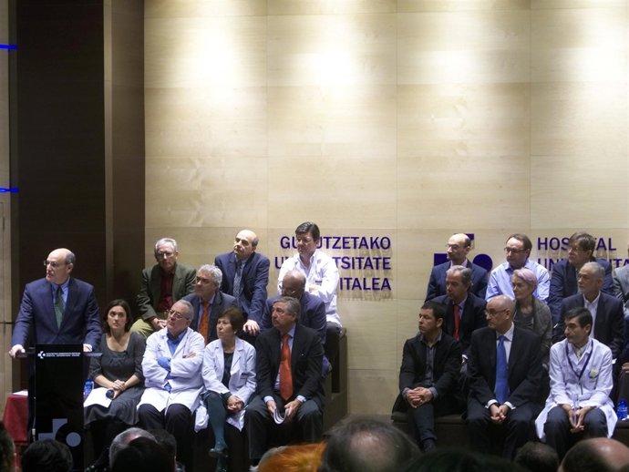 El Consejero Vasco De Sanidad En La Presentación Del Biocruces