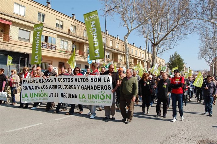 Manifestantes De La Unió En Utiel