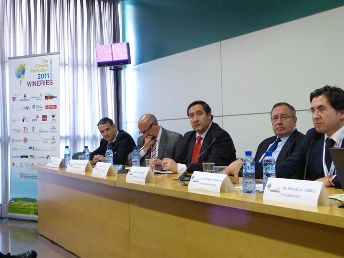 El Conseller J.M.Plegrí Elogia 'Wineries For Climate Protection'
