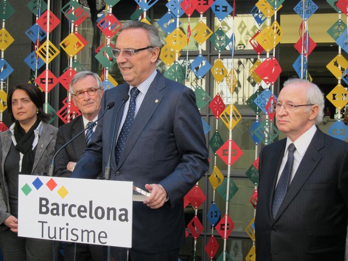Joan Gaspart (Turisme De Barcelona), Miquel Valls (Cámara Barcelona) Y X. Trias