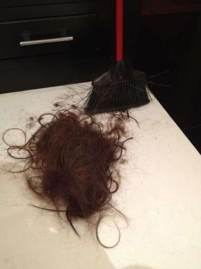 Pelo De Victoria Beckham En El Suelo