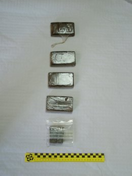 Alijo De Hachís Intervenido Al Detenido En Tordesillas.