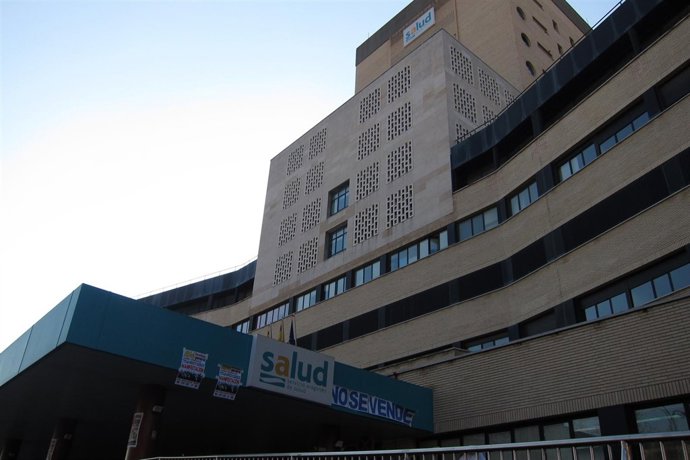 Carteles Por La Huelga En El Hospital Clínico De Zaragoza