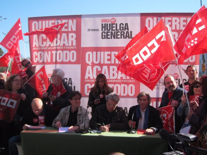 López Y Martínez En Rueda De Prensa Sobre El Seguimiento De La Huelga