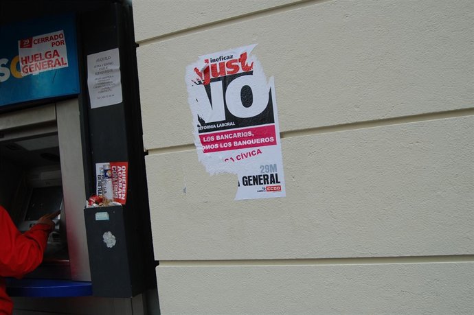 Cartel Llamando A La Huelga General Del 29 De Marzo