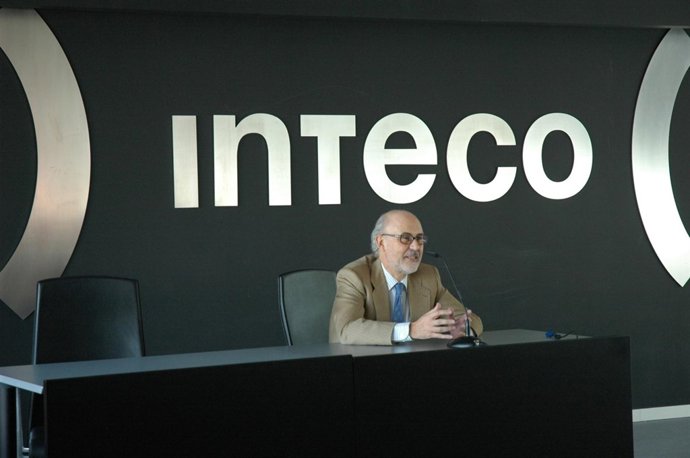 Víctor Izquierdo Anuncia Su Marcha Del Inteco