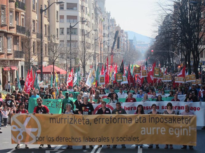 Manifestación De Sindicatos Nacionalistas En Bilbao