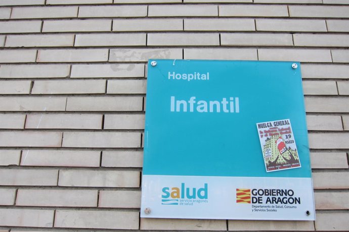 Pegatina De La Huelga En El Hospital Infantil De Zaragoza