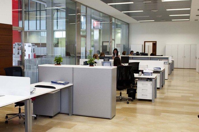 La Huelga General No Llega Al 14 Por Ciento En El Ayuntamiento De Cartagena