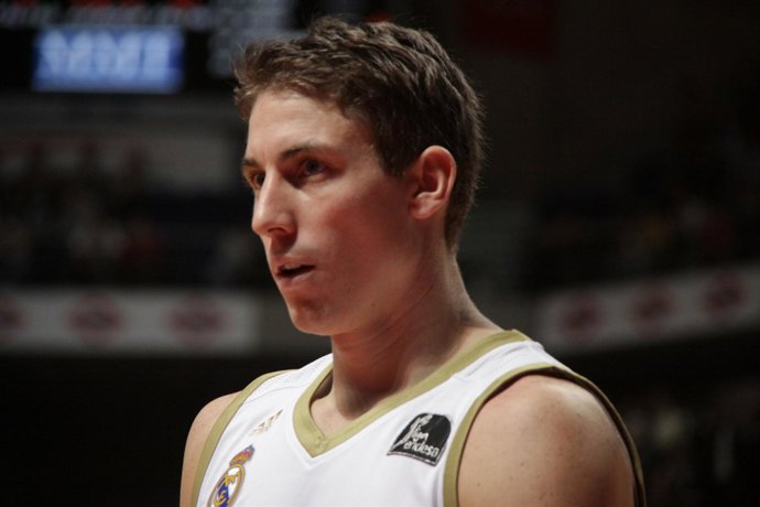 Jaycee Carroll,  