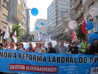 Decenas de miles de personas protestan en Vigo contra la reforma laboral convocadas por la CIG