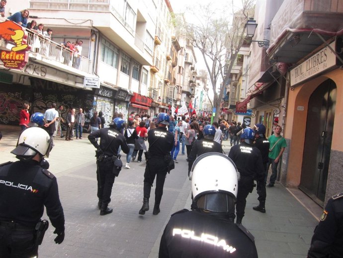 La Policía Sigue De Cerca Un Piquete Informativo En Palma