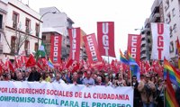 (Resumen) Miles de andaluces protestan en las principales ciudades andaluzas contra la reforma laboral